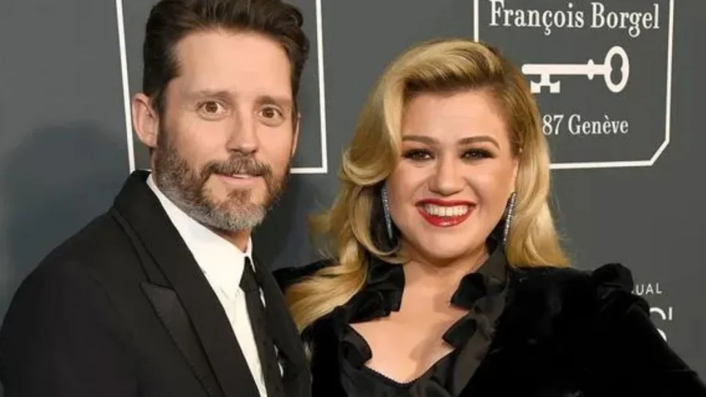 Kelly Clarkson's Net Worth In 2023 Hits a High Note Career -Divorce Filing