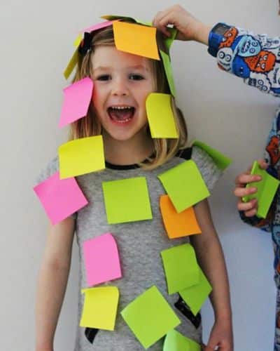 20 Christmas Minute to Win It Games FOR KIDS AND ADULTS-Post It not Cover Up