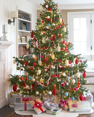 50 Best Christmas Tree Ideas to Impress Guests-Diverse Tree