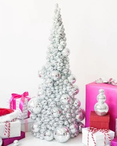50 Best Christmas Tree Ideas to Impress Guests-Artisan Container Tree