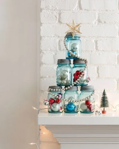 50 Best Christmas Tree Ideas to Impress Guests-Green and Pink Present day Tree