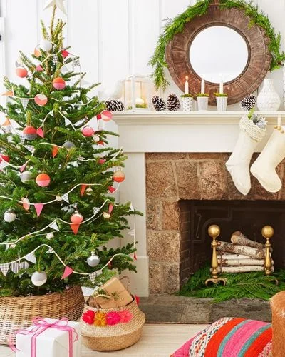 50 Best Christmas Tree Ideas to Impress Guests-Banner Wreath Tree