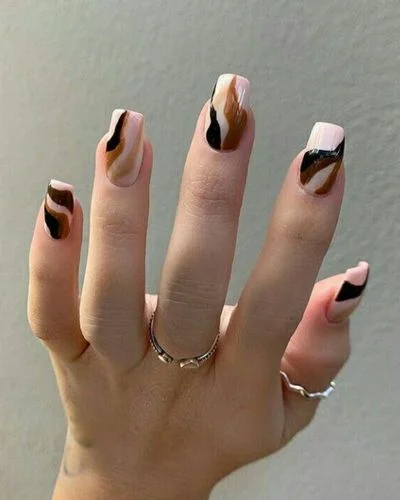 40 Fall Nail Designs Ideas to Make You Swoon-The Minimalist Brown