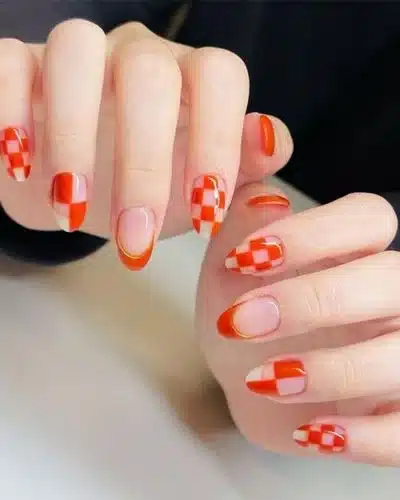 40 Fall Nail Designs Ideas to Make You Swoon-Checkered Nails