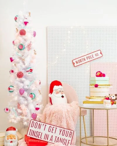 50 Best Christmas Tree Ideas to Impress Guests-Pink and Red Tree