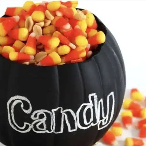 50 Best pumpkin carving ideas for Halloween and What type of pumpkin is used for Halloween?-Pumpkin Candy Jar