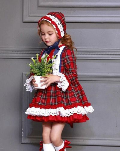 40 Christmas Outfits Ideas that Make You Look to be an Extra-A Touch of Plaid