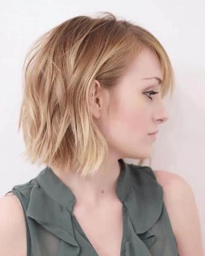 30 Most Gorgeous Strawberry Blonde Hair Color Ideas-Strawberry Blonde Stacked Bob