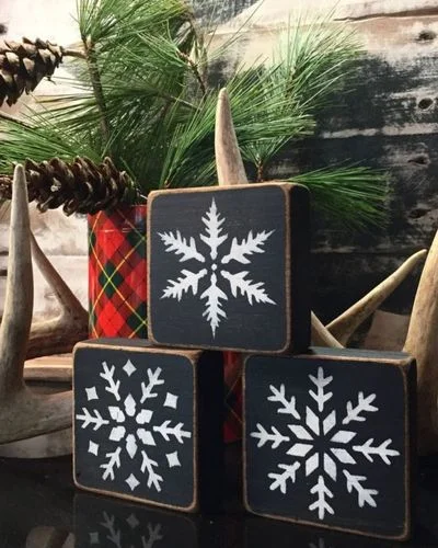 50 DIY Merry Christmas Sign & Decorations Ideas-50 DIY Merry Christmas Sign & Decorations Ideas-Wooden Snowflake Blocks