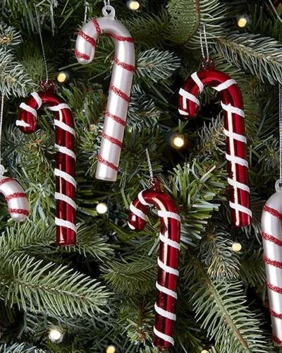50 DIY Merry Christmas Sign & Decorations Ideas-50 DIY Merry Christmas Sign & Decorations Ideas-Candy Cane Ornaments