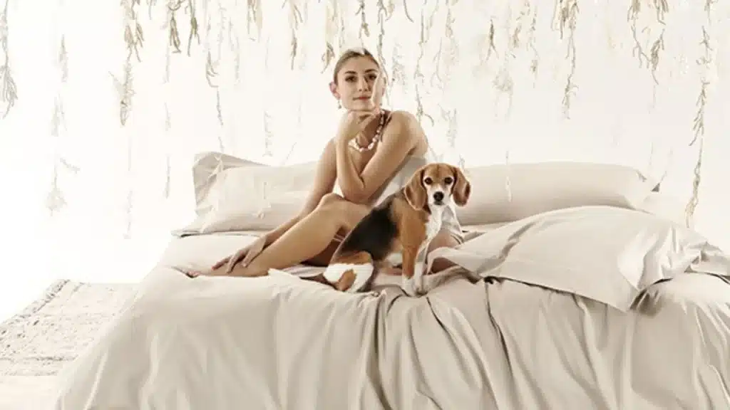 10 Secrets Beauty Hacks Every Girl Needs To Know-Bed spreads are important