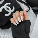 25+ White Nail Ideas You Need To Try!