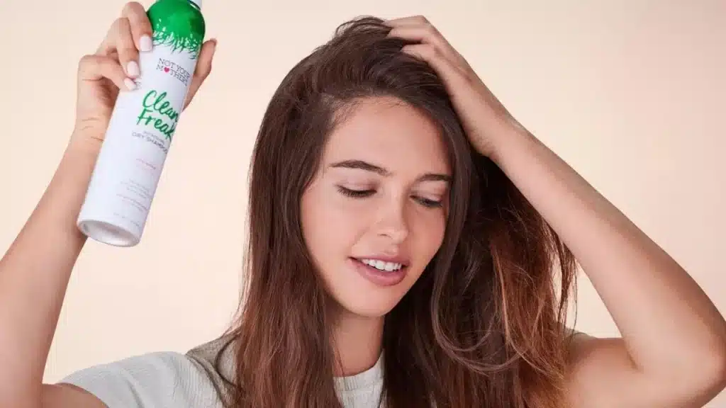 10 Secrets Beauty Hacks Every Girl Needs To Know-Bath powder for slick, oily hair