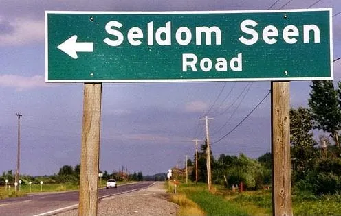 funny-road-signs-seldom-seen-road-e1511949999417