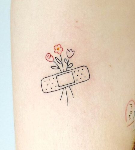 25 Cute Minimal Tattoo Ideas