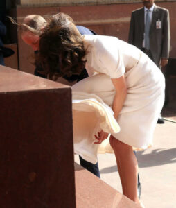 15 Unforgettable Wardrobe Malfunctions: A Collection of Embarrassing