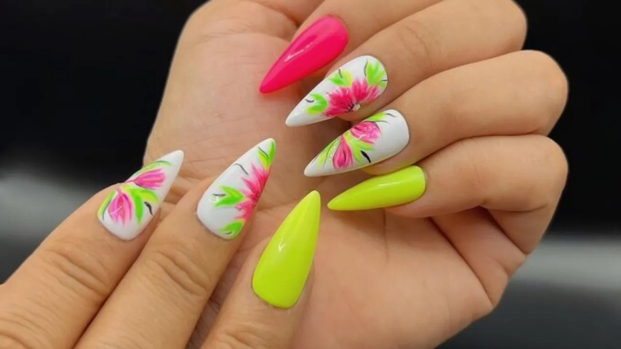 Get all set for summer with these super cute beach nail trends!