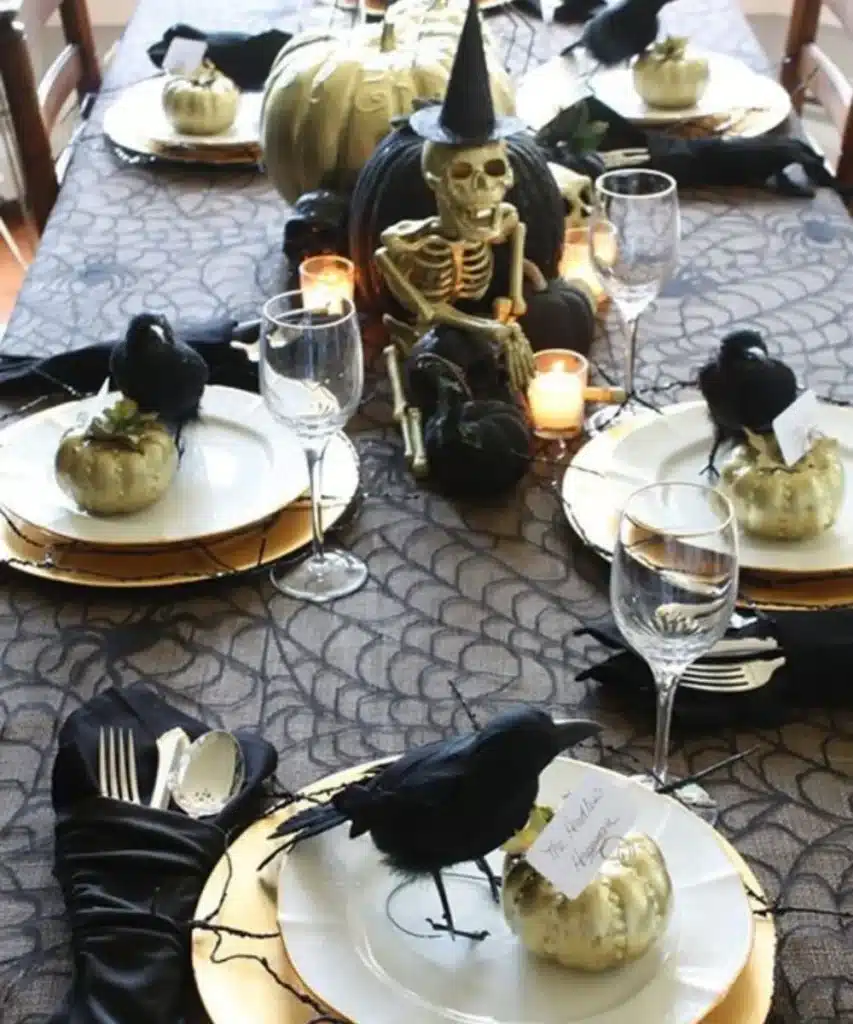 Halloween Home Decor Indoor Ideas: Spook up Your Space!