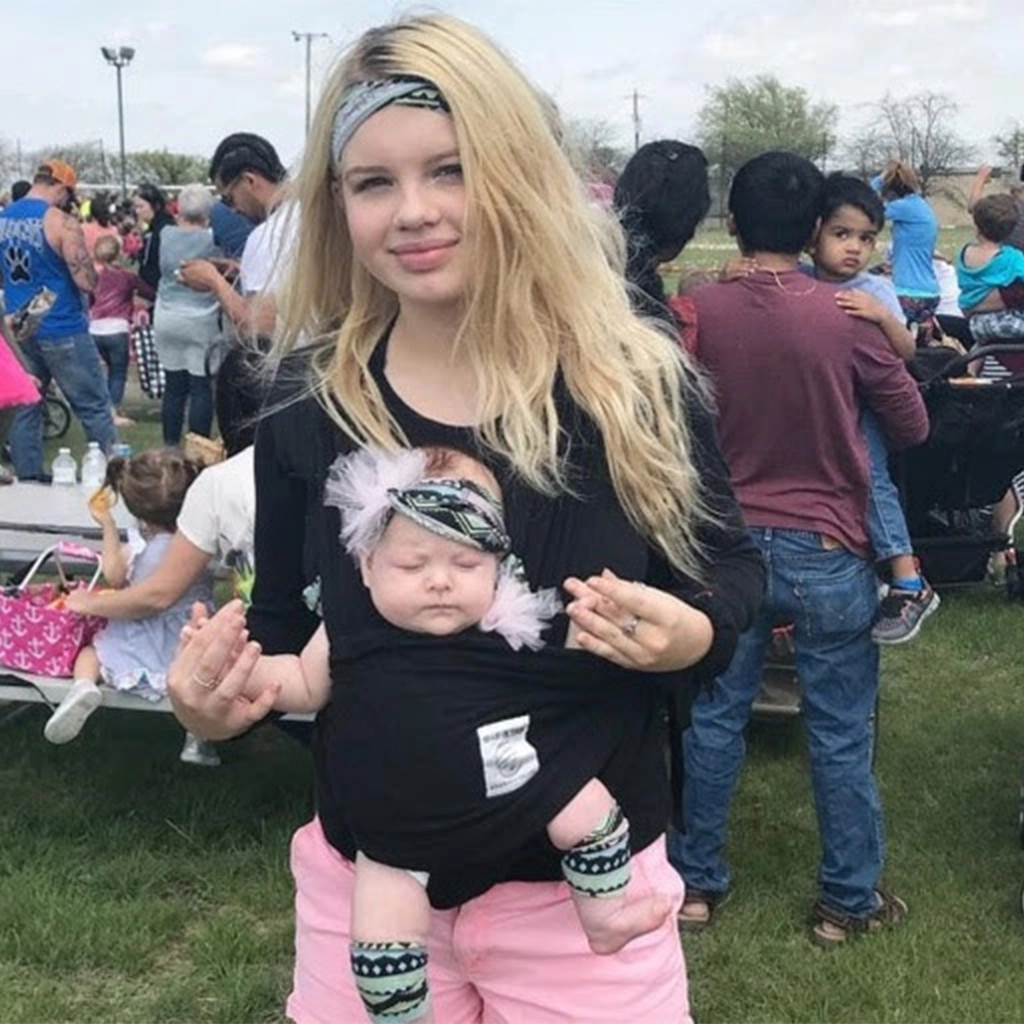 Maddie With Her Baby On A Concert