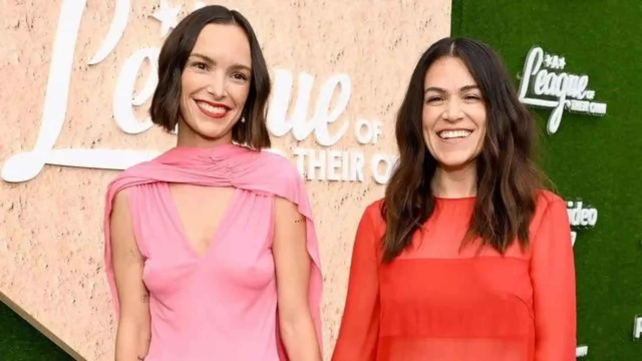 Abbi Jacobson and Jodi Balfour Are Married- dailyjugarr